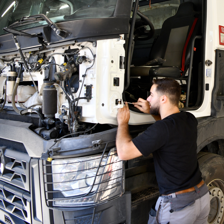 Réparations — Carrosserie Atlas SA, Ollon